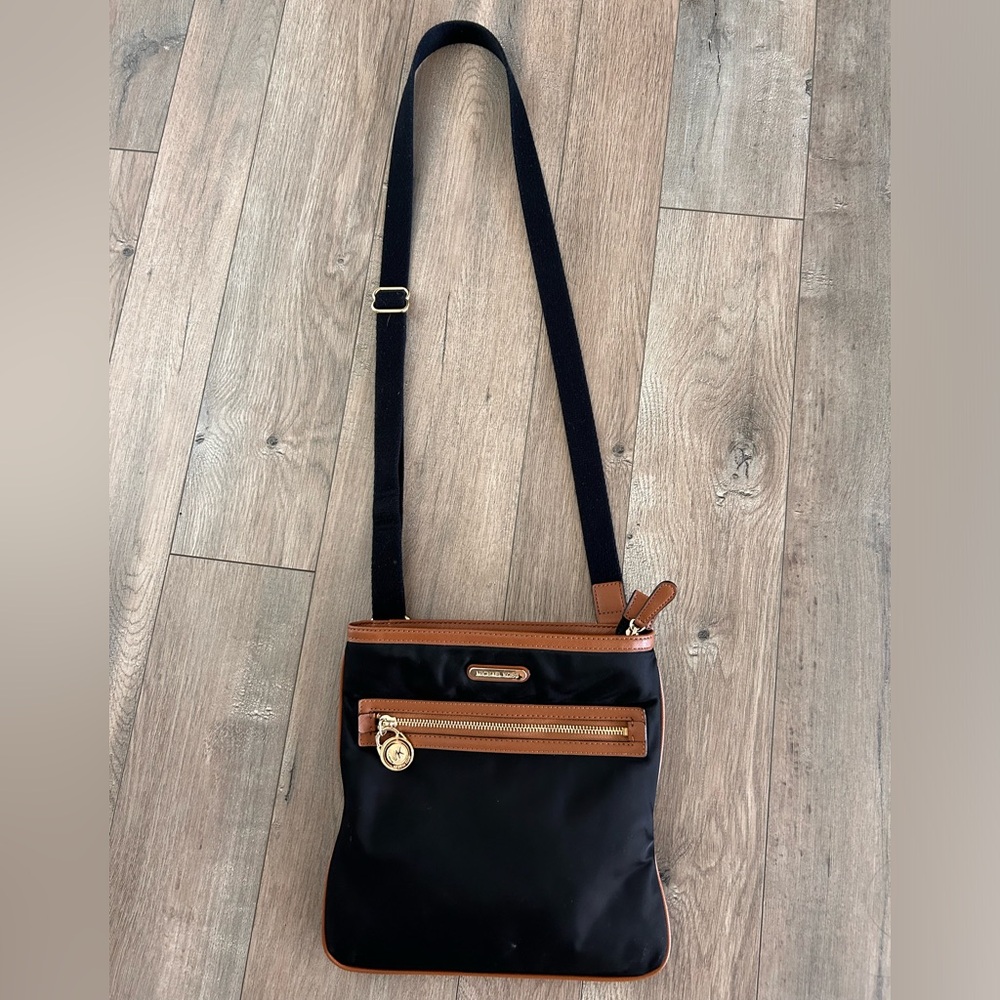 Michael Kors Crossbody Purse